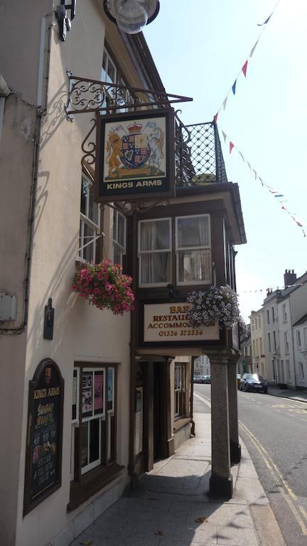 Kings Arms Hotel Penryn Extérieur photo